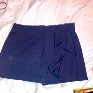 Skirt/shorts size S in girls : cute/fit nice/good for warm/hot weather